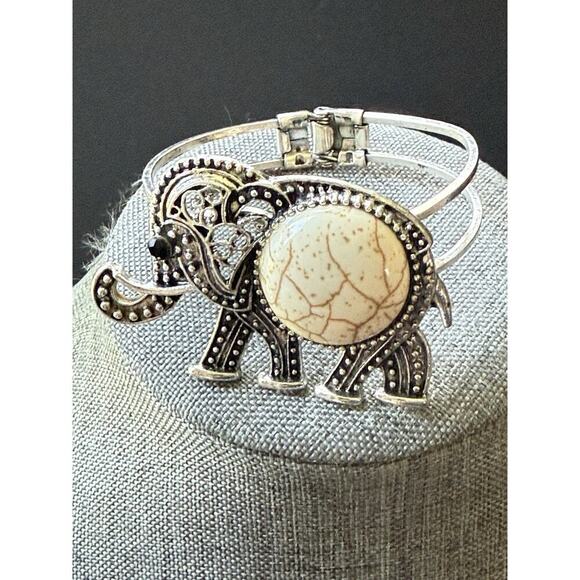 Elephant Hinge Cuff Bracelet Silver Tone Statement Chunky Boho Festival Travel - Picture 1 of 5